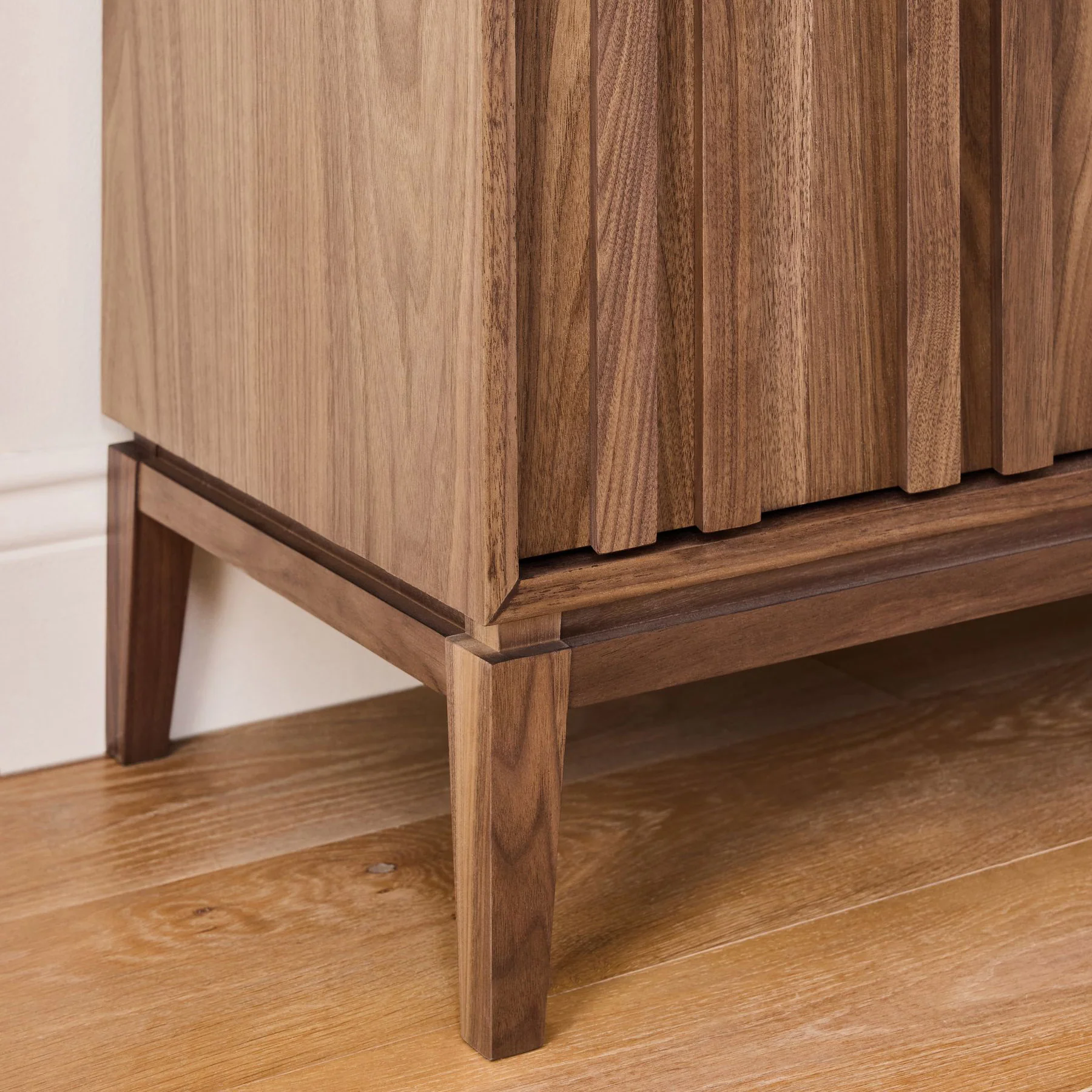 Nordwyn TV Unit/Console  - Solid Walnut/Teak/Oak Wood - Image 6